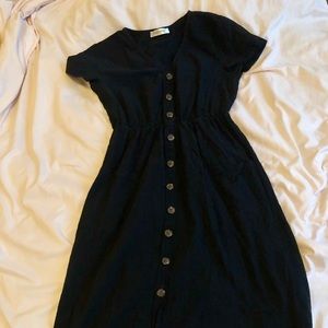 Black - faux button up linen dress